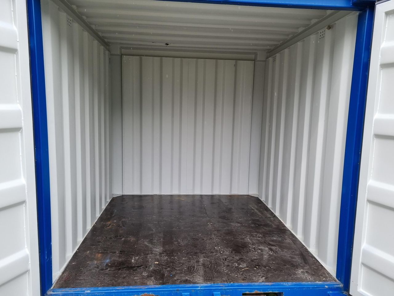 New 8-foot used container